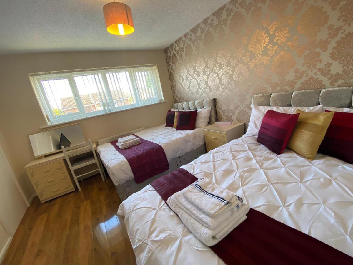 Gardner Holidays House Manchester Esterno foto