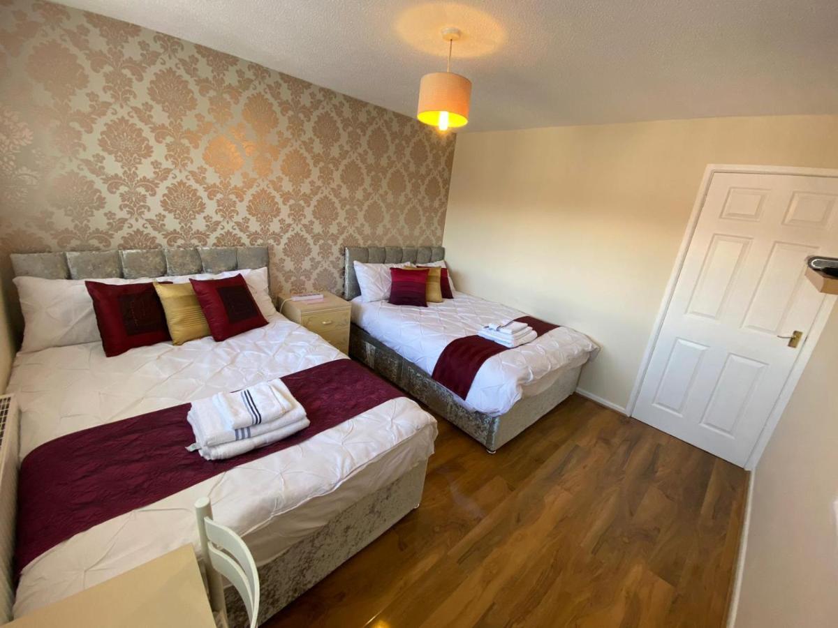 Gardner Holidays House Manchester Esterno foto